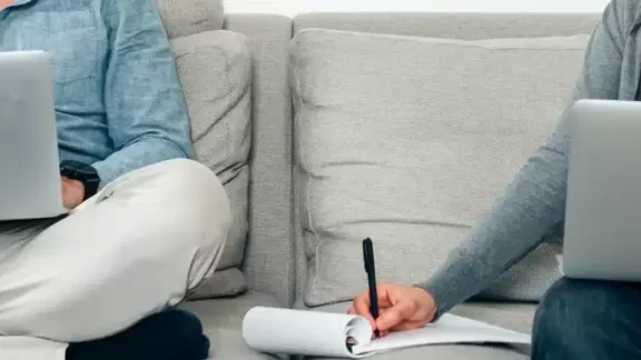 How to Apply for UK Spouse Visa If You are Self Employed