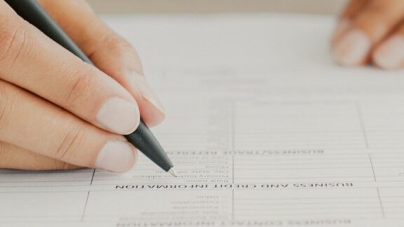 What is the Relationship Evidence Required for an EU settlement Scheme Application?