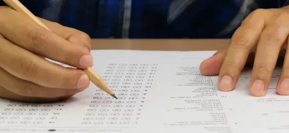 Passing the B1 SELT English Test for Your Skilled Worker, Health and Care Worker, or Student Visa