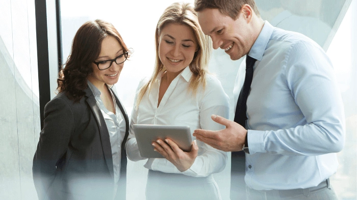 graduates viewing UK graduate trainee visa