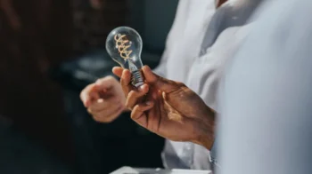 lightbulb representation of uk innovator founder visa